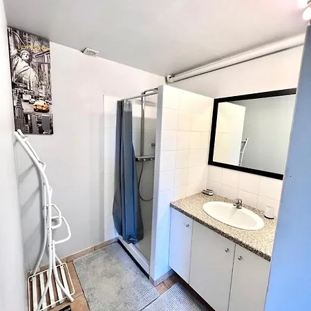 Сasa de vacaciones Maison Individuelle Centre Jardin Clos *